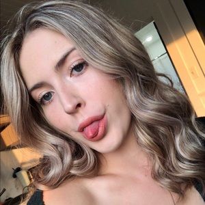 Meet your Posher, Azy